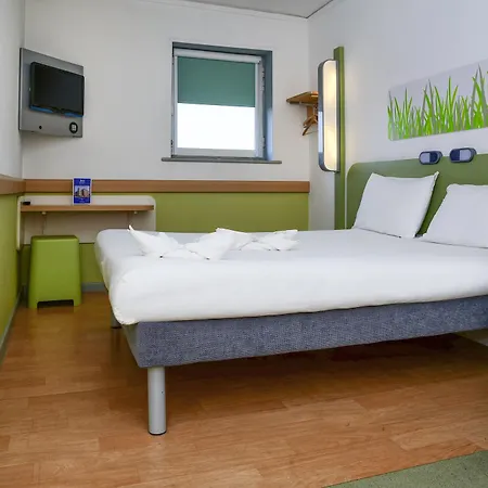 Отель Ibis Budget Nord