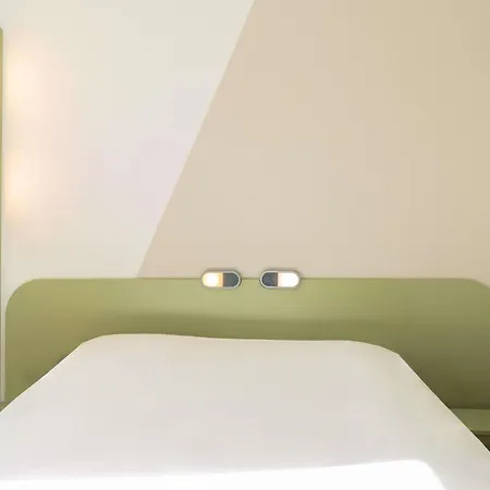 Отель Ibis Budget Nord 2*