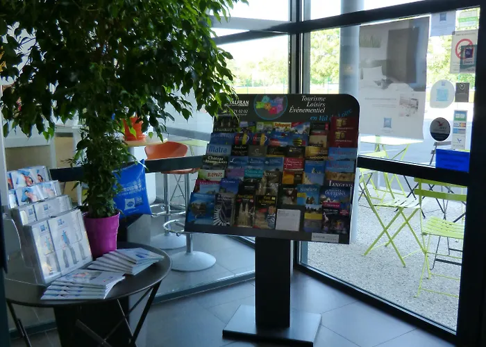 图尔北宜必斯廉价酒店