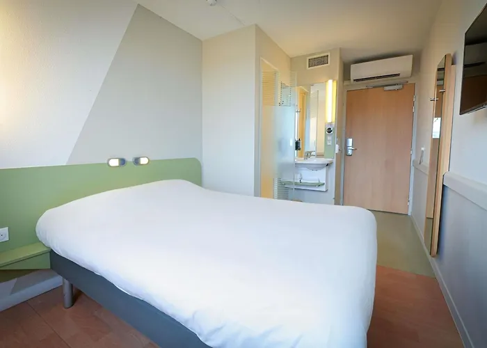 Ibis Budget Nord فندق